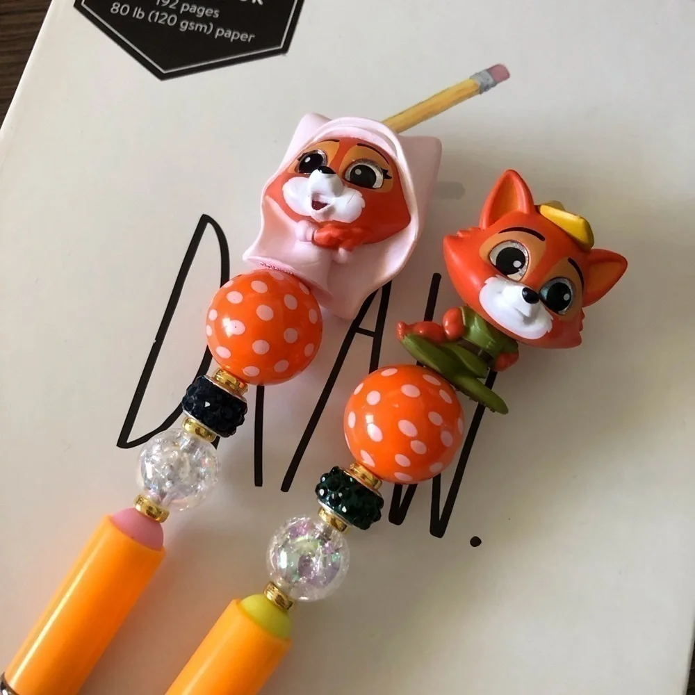 Disney Doorables: Robin Hood: Lady Marian & Robin Hood handmade beaded pens